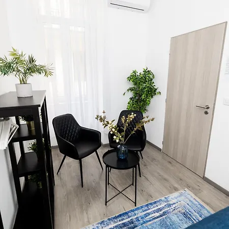 Standard By-central Comfort * Budapest
